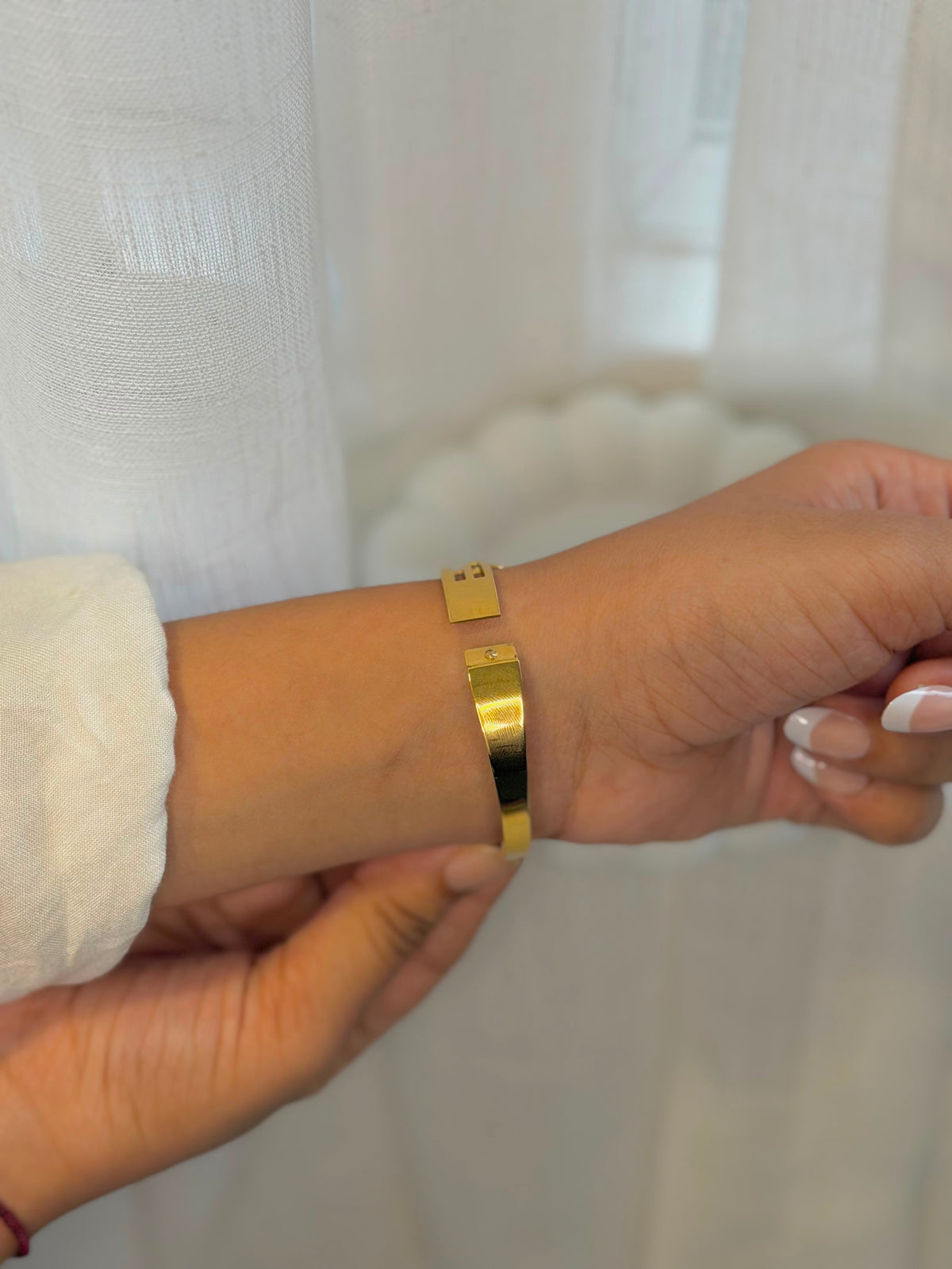 Aureon Clover Bangle Bracelet