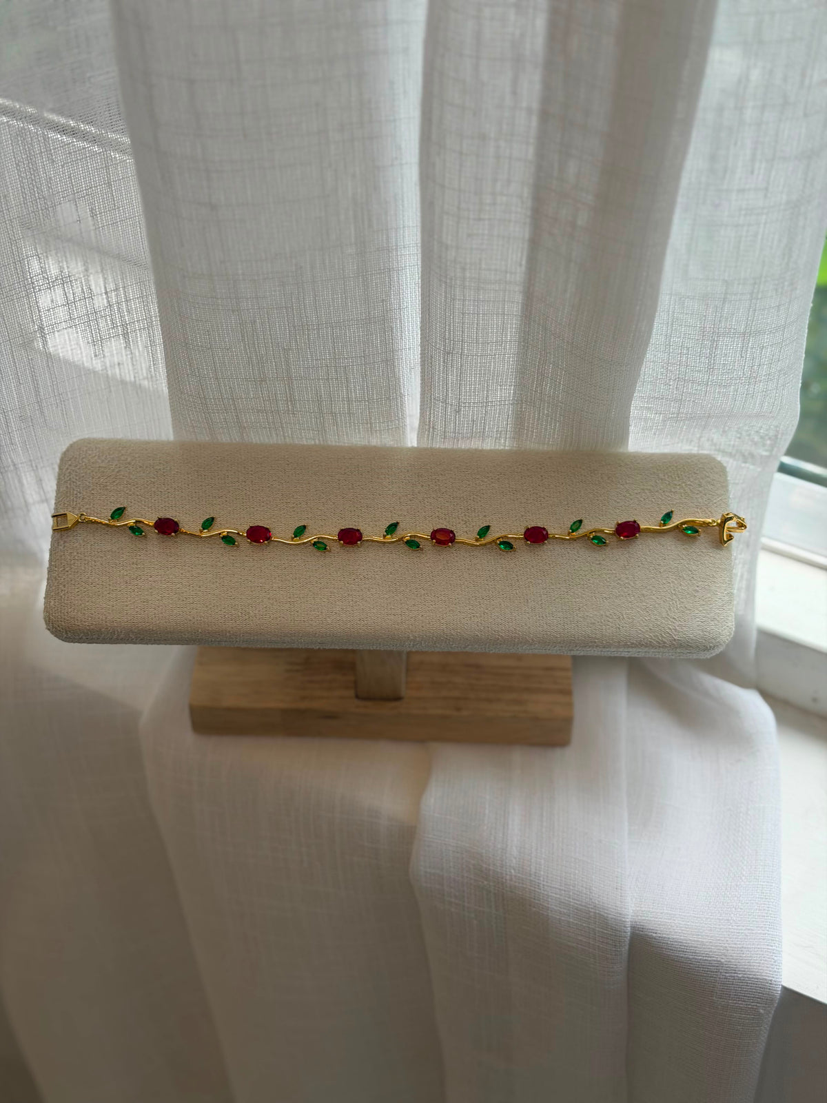 Aureon Tulip bracelet 1.0