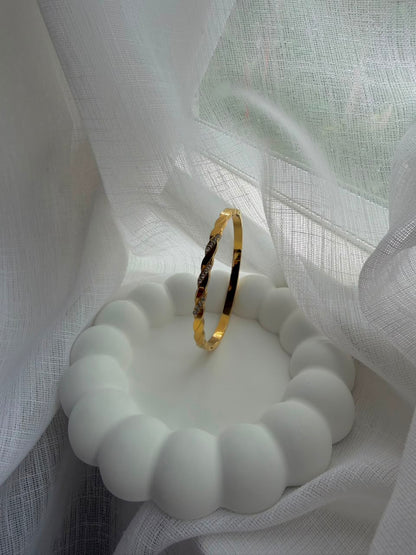 Aureon Twisted Crystal Bangle