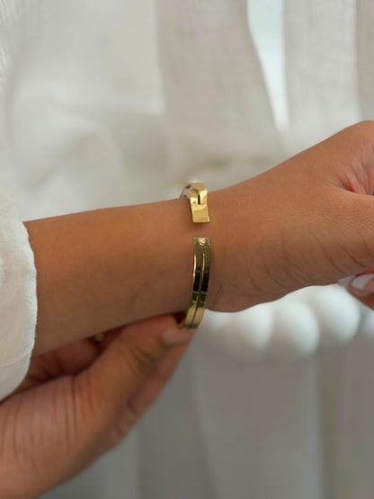 Aureon Zaveri Bros Bangle Bracelet