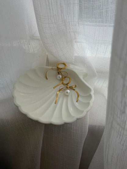 Aureon Pearl Beaded Snake Earring