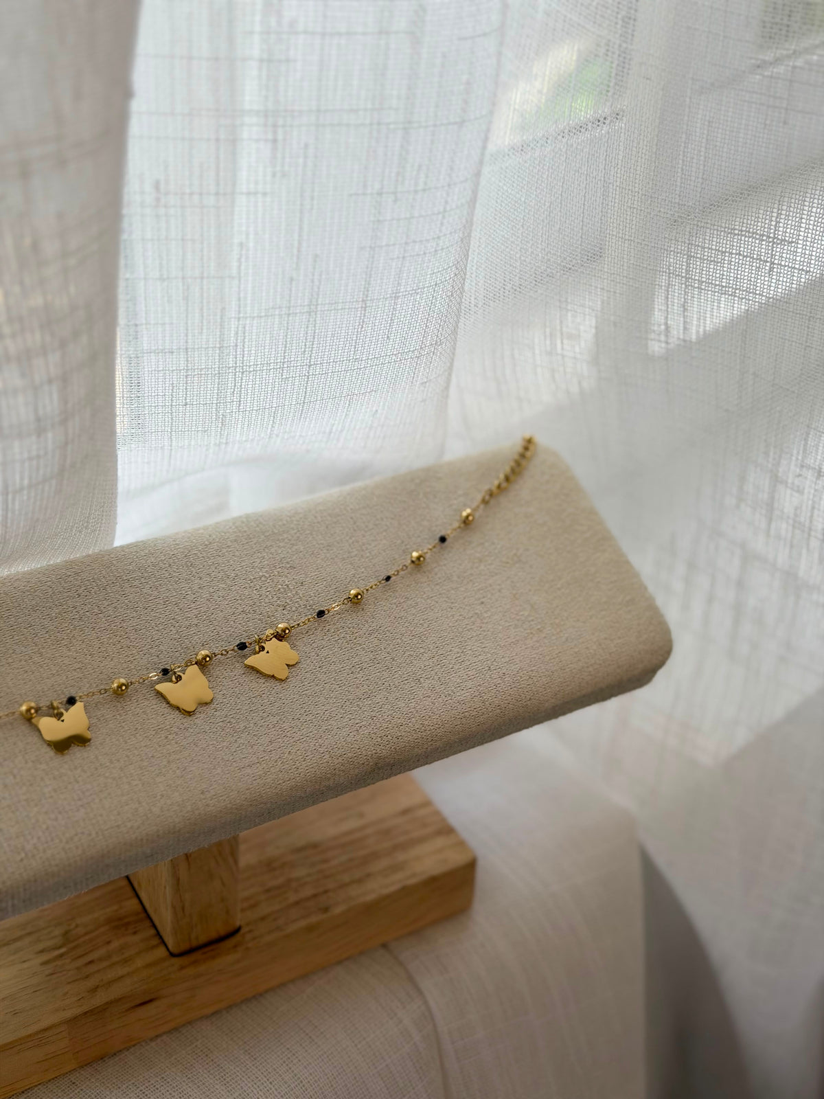 Aueron Chasing Golden Butterfly Bracelet